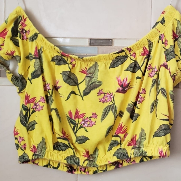 🌠Forever 21🌠 yellow off shoulder crop top - Picture 2 of 3